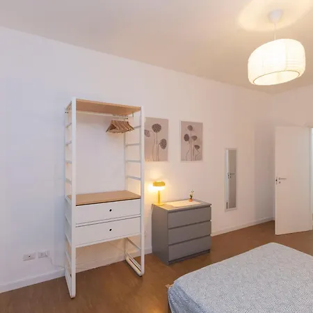 Enjoy Tiburtina - Cozy & Friendly Apartman *